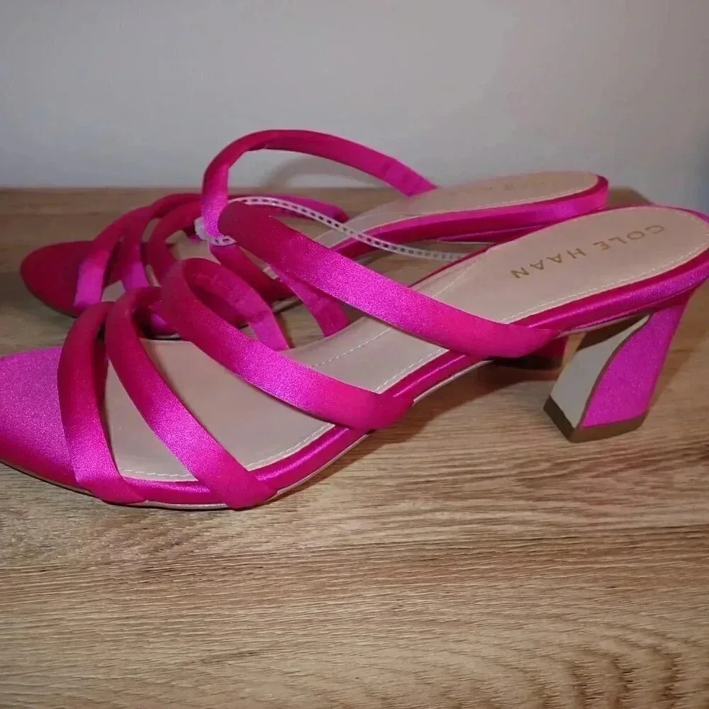 Brand New Cole Haan Pink heels size 9.5